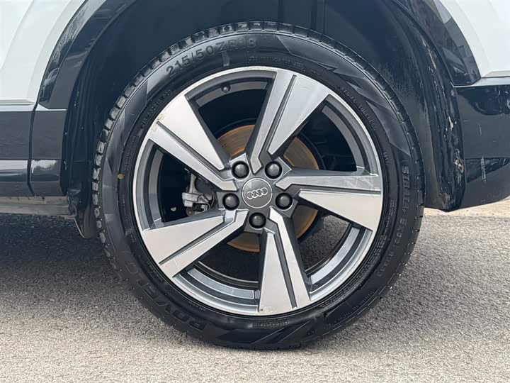 Audi Q2L 2020 35 TFSI — фото 29