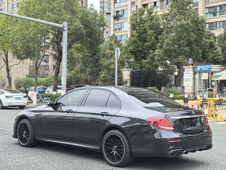 Mercedes-Benz E-Class 2017 E 200 Sport 4 MATIC — фото 6