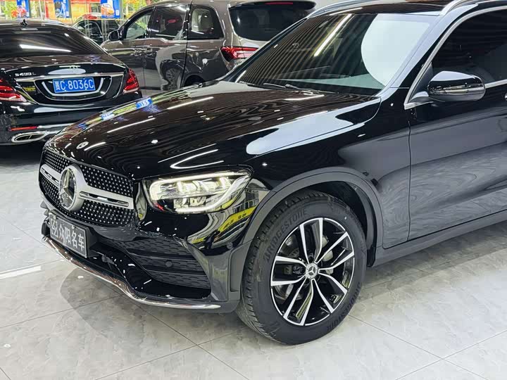 Mercedes-Benz GLC 2022 GLC 260 L 4 MATIC Luxury — фото 4