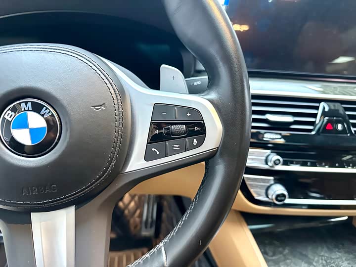 BMW 6-Series 2022 630i M — фото 16