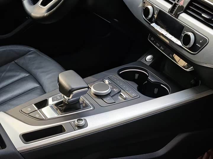Audi A5 2017 Sportback 40 TFSI — фото 10