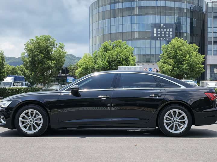 Audi A6L 40 TFSI — фото 7