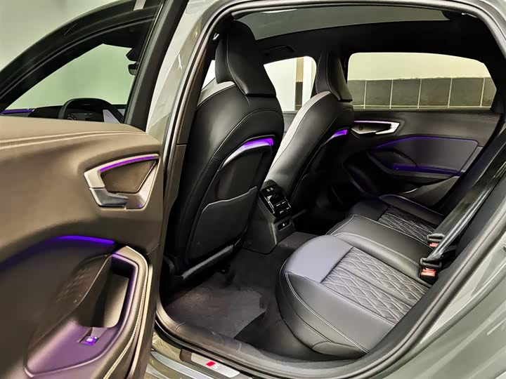 Audi A5L 2026 2.0 T quattro — фото 8