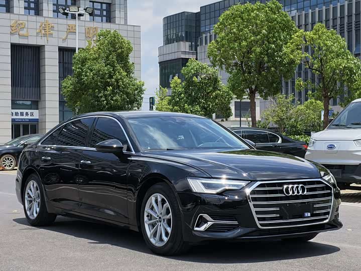 Audi A6L 40 TFSI — фото 3