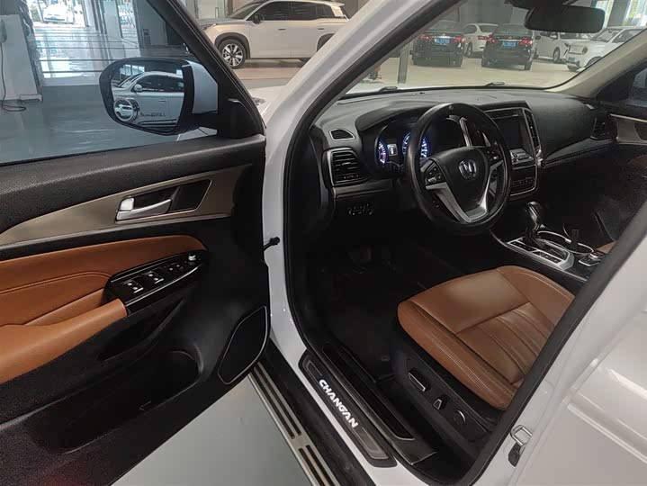 Changan CS95 2017 2.0 T 2 WD — фото 16