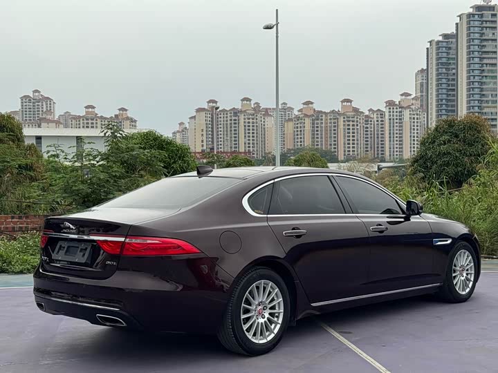 Jaguar XFL 2017 XFL 2.0 T 200 PS — фото 5