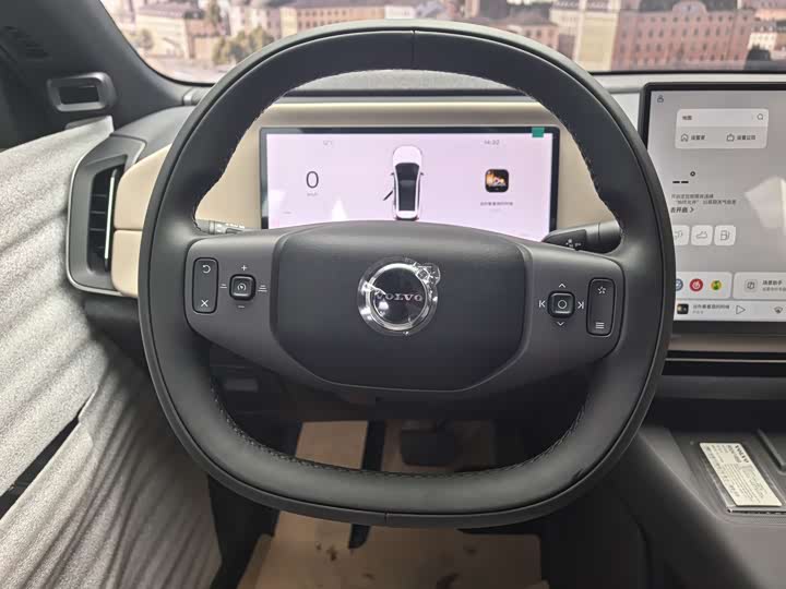 Volvo XC70 Hybrid 2026 4 WD Plus — фото 4