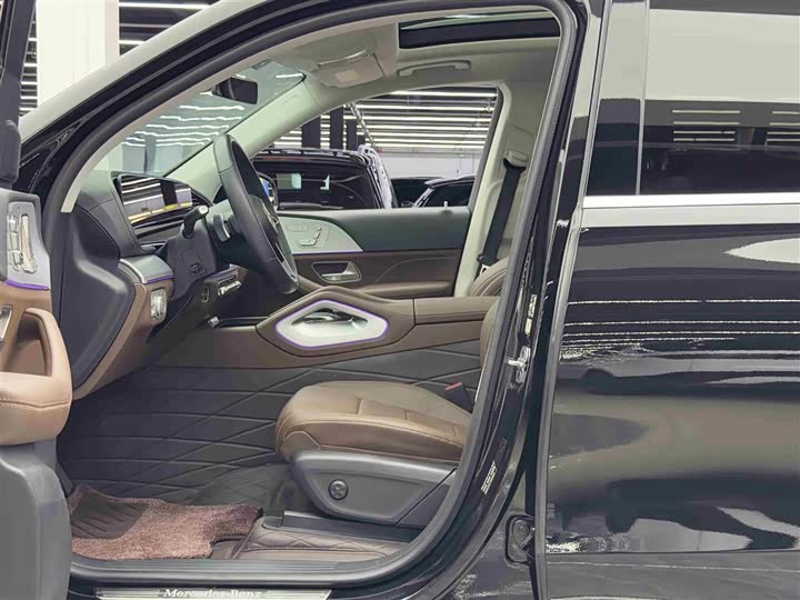 Mercedes-Benz GLS 2024 GLS 400 4 MATIC — фото 6