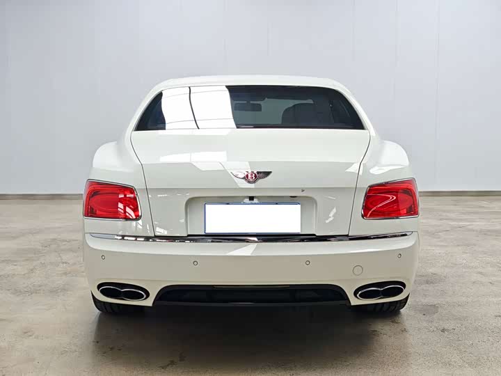 Bentley Flying Spur — фото 5