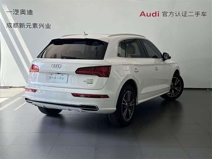 Audi Q5L 2018 45 TFSI V — фото 4