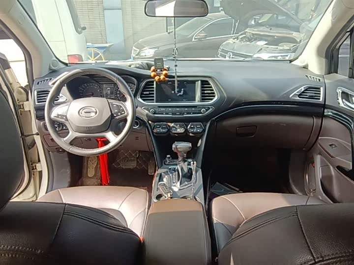 Trumpchi GS4 2017 235 T AT 2 WD — фото 10