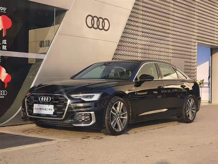 Audi A6L 2024 40 TFSI — фото 1