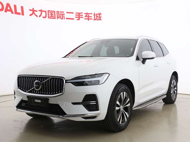 Volvo XC60 2024 B 5 4 WD