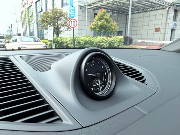 Porsche Macan 2026 Macan 2.0 T — фото 22