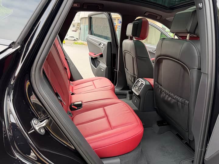 Porsche Macan 2026 Macan 2.0 T — фото 14