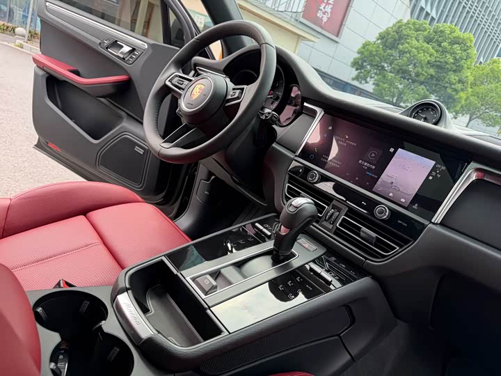 Porsche Macan 2026 Macan 2.0 T — фото 16