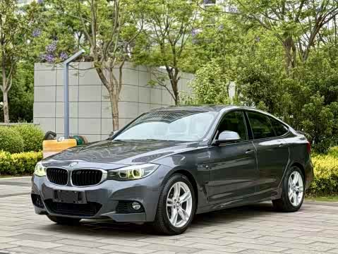 BMW 3-Series 2019 320i MSport — фото 15