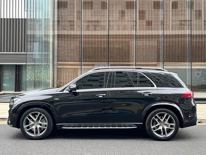 Mercedes-Benz GLE 2024 AMG GLE 53 4 MATIC+ — фото 4