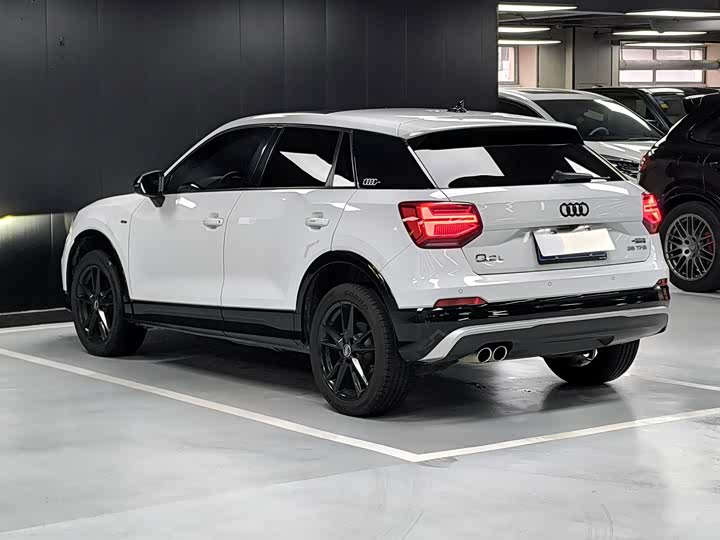 Audi Q2L 2018 35 TFSI VI — фото 15