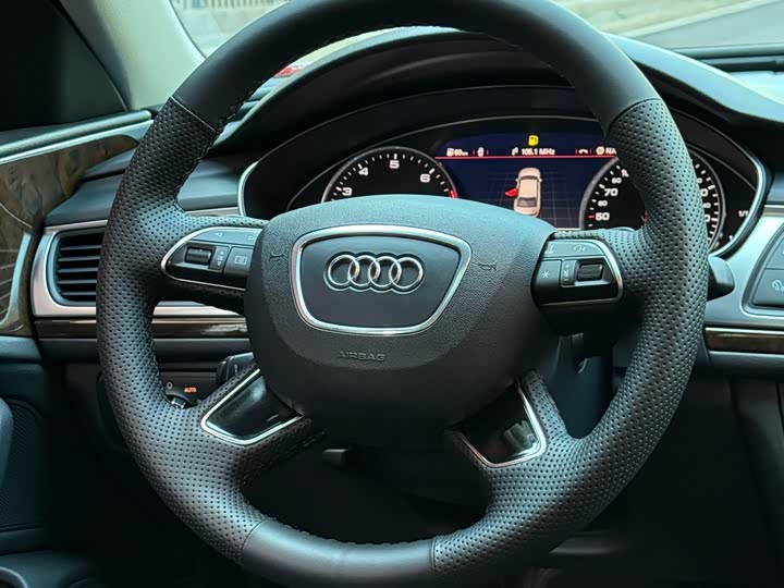 Audi A6L TFSI — фото 11