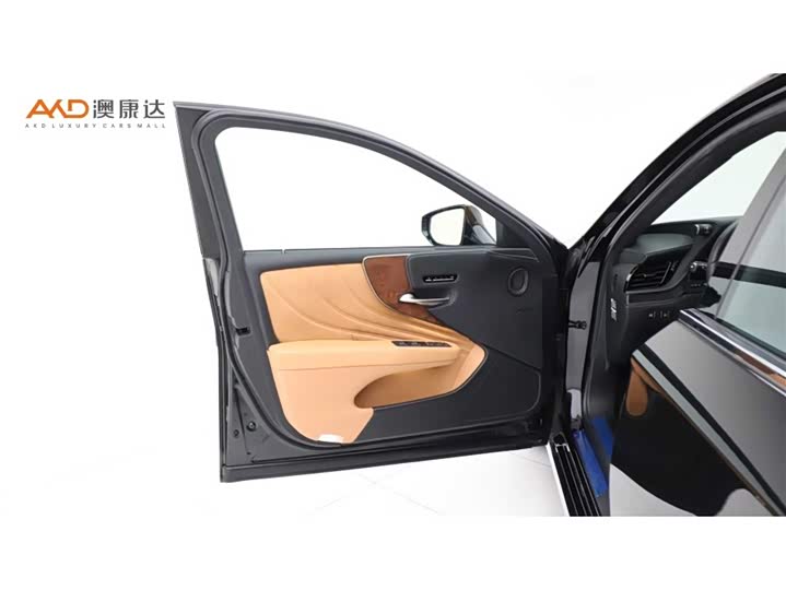 Lexus LS500h/3.5/21 / — фото 10