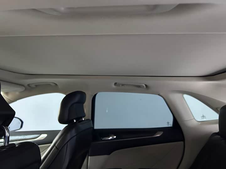 Lincoln MKC 2017 2.0 T 4 WD — фото 21