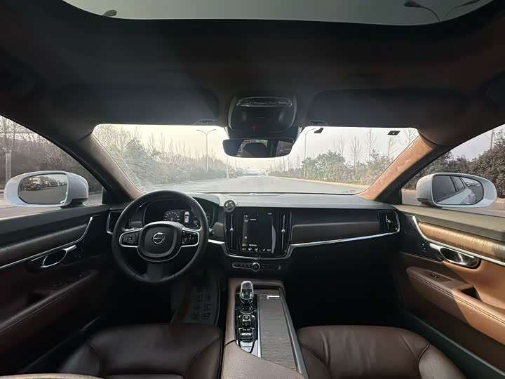 Volvo V90 2021 Cross Country B 5 AWD — фото 6