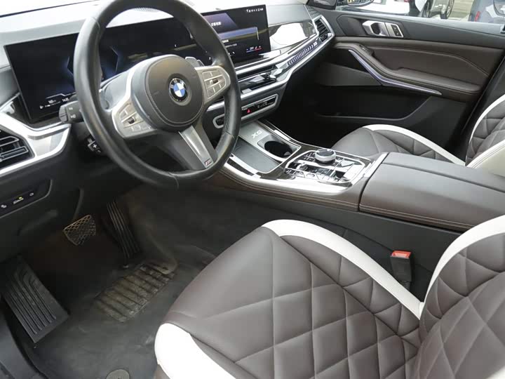 BMW X5 2023 x Drive 40 Li M — фото 8