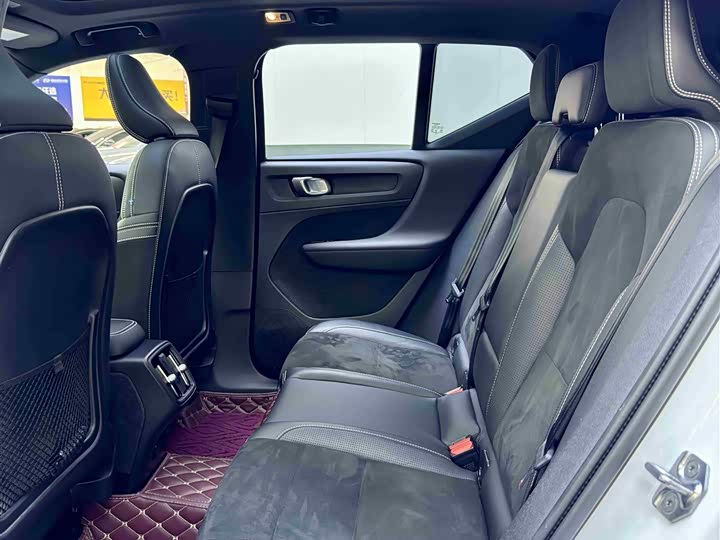 Volvo XC40 2020 T 4 WD — фото 7