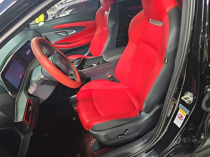 Changan UNI-T 2020 1.5 T Premium — фото 15