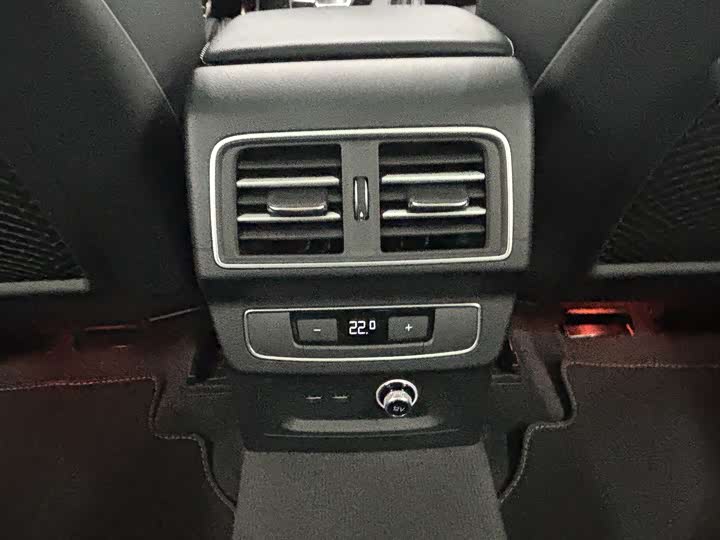 Audi Q5L 2025 45 TFSI — фото 22