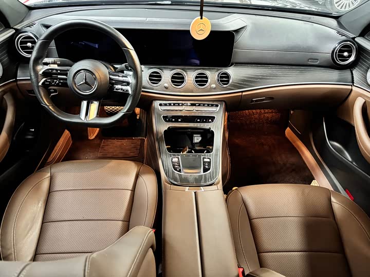 Mercedes-Benz E-Class E 300 L люкс — фото 6