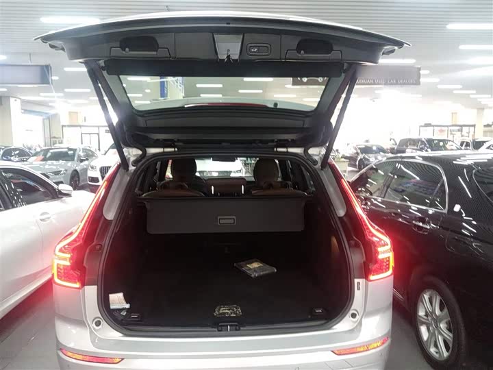 Volvo XC60 2024 B 5 4 WD — фото 15