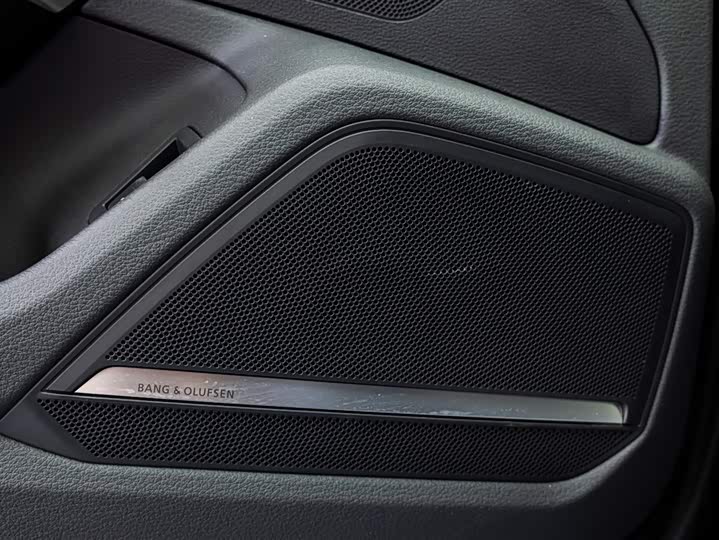 Audi A6L 2023 55 TFSI quattro — фото 18