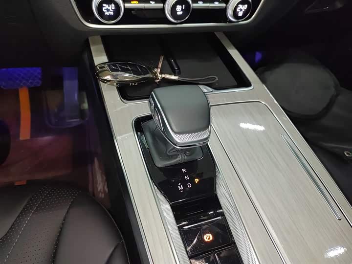 Hongqi HS5 2025 2.0 T 2 WD Pro — фото 10