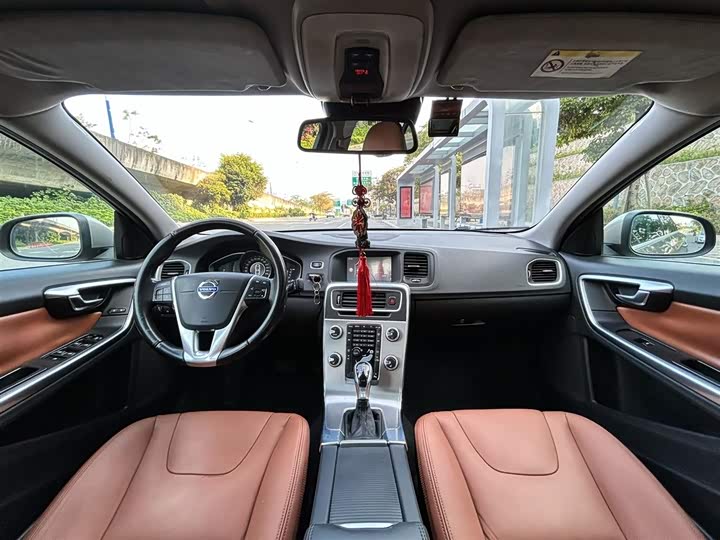 Volvo S60 2015 S 60 L 2.0 T — фото 6
