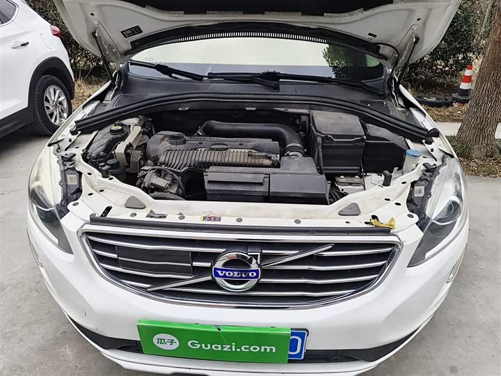 Volvo XC60 2015 T 5 AWD — фото 16