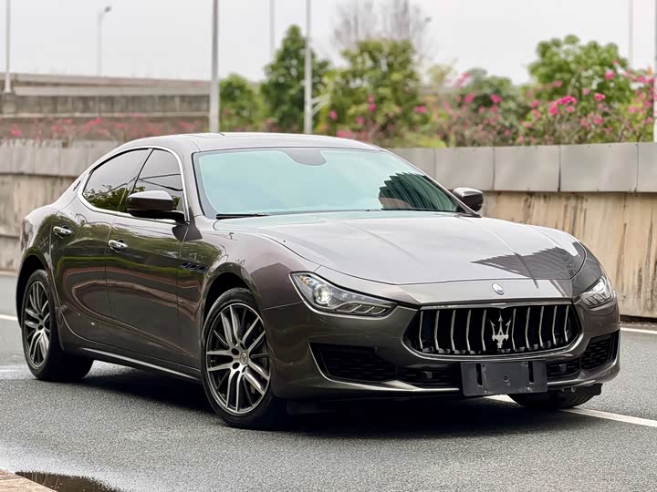 Maserati Ghibli 2021 2.0 T — фото 3