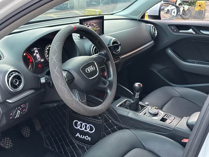 Audi A3 2015 Limousine 35 TFSI MT — фото 26