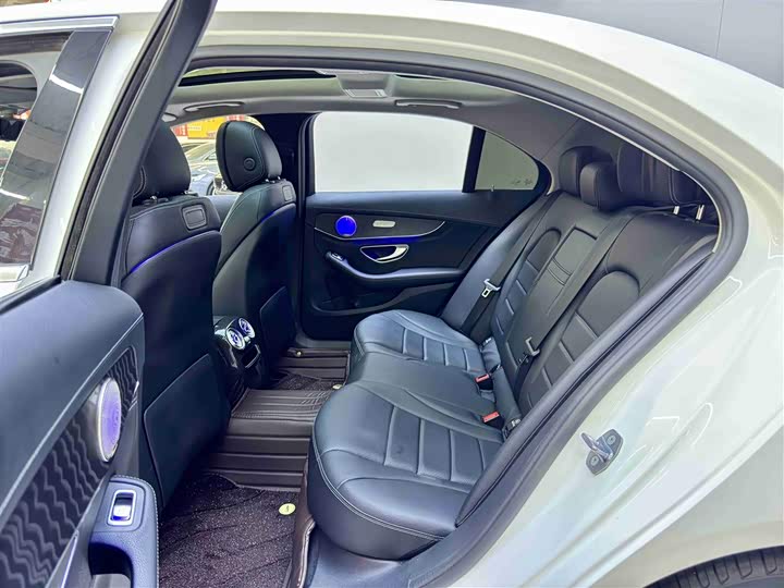 Mercedes-Benz C-Class 2019 C 260 L — фото 7