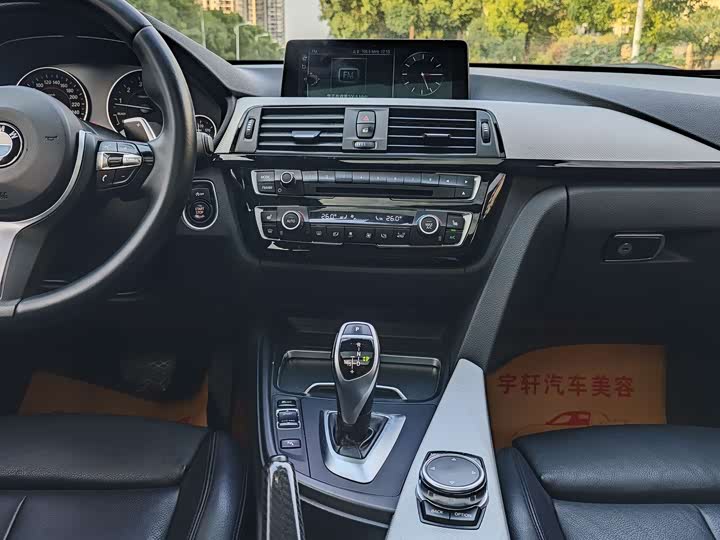 BMW 3-Series 2017 330i x Drive MSport — фото 20