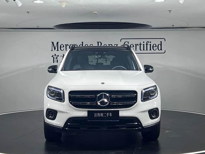 Mercedes-Benz GLB 2023 GLB 220 4 MATIC — фото 4