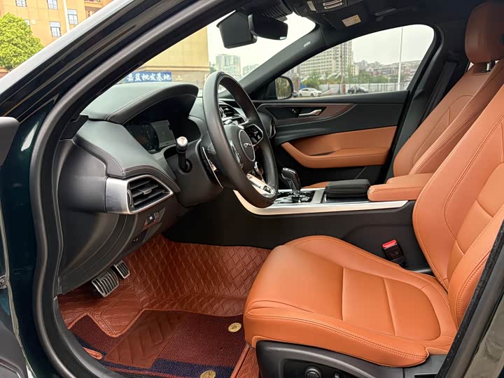 Jaguar XEL 2023 2.0 T 250 PS R-DYNAMIC S — фото 4