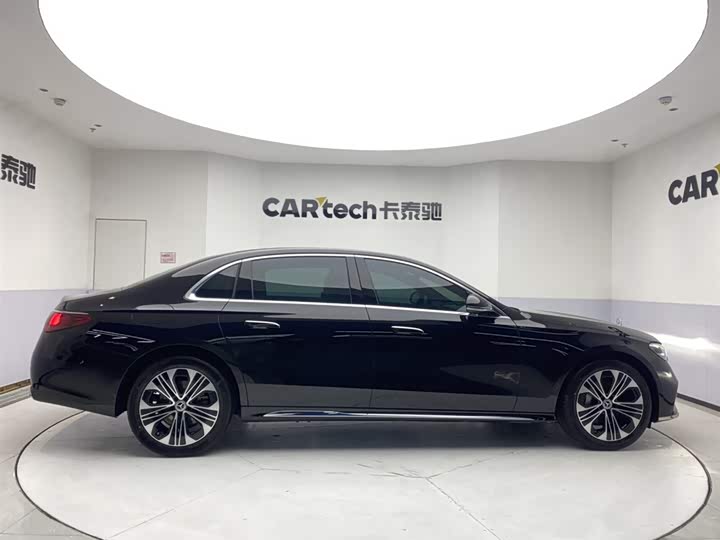 Mercedes-Benz E-Class 2026 E 300 L Luxury — фото 4