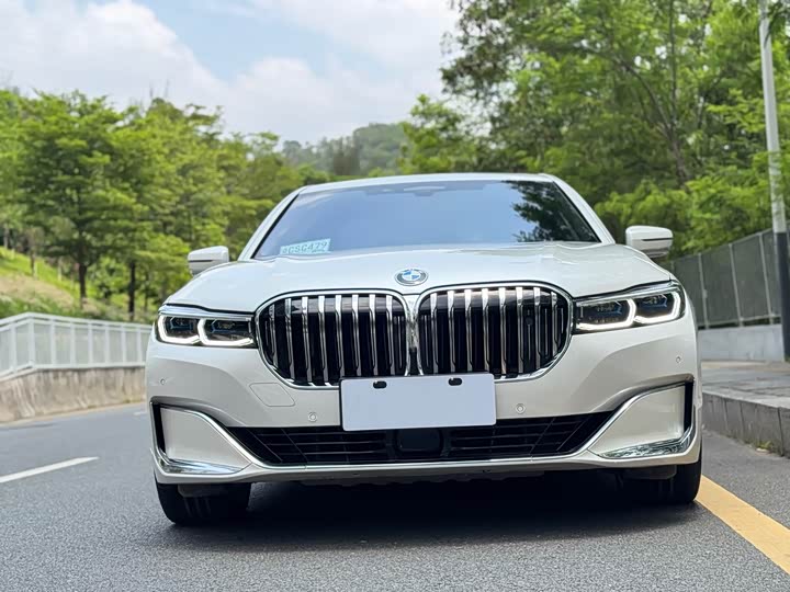 BMW 7-Series 2019 M 760 Li x Drive V 12 — фото 5