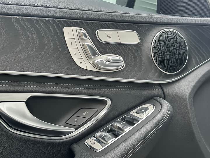 Mercedes-Benz C-Class 2020 C 260 L — фото 7