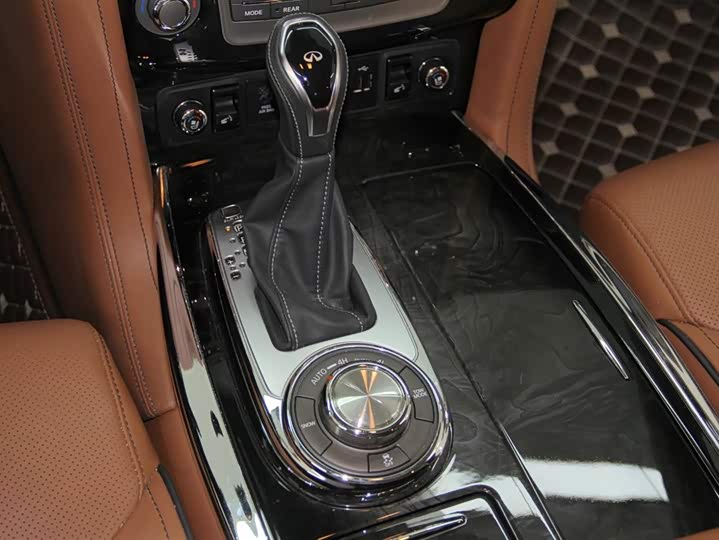 Infiniti QX80 2019 5.6 L Pro — фото 20