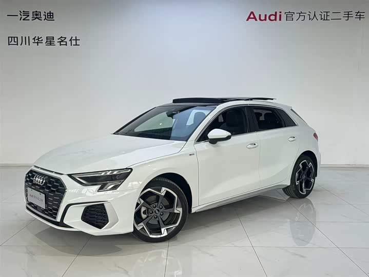 Audi A3 2023 Sportback 35 TFSI Sport — фото 1