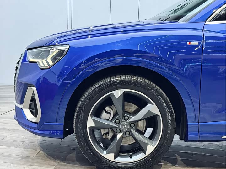 Audi Q3 2019 40 TFSI — фото 29