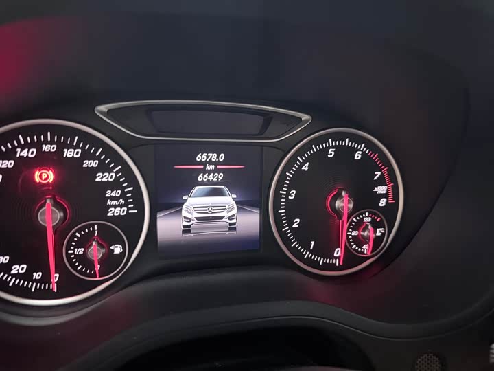 Mercedes-Benz B-Class 2017 B 200 — фото 13